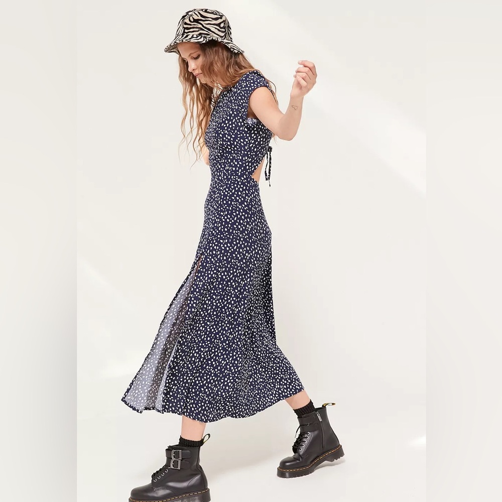 Urban outfitters The Lindsey dress 
Size Small